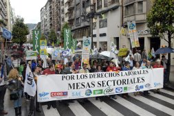 20090526095011-26.05.2009-funcionarios02.jpg