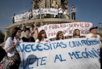 20111127083813-27-11-2011-protestas-trabajadores-recortes-cataluna.jpg